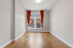 2523 W Chicago Ave - Brady Miller_005