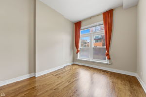 2523 W Chicago Ave - Brady Miller_006