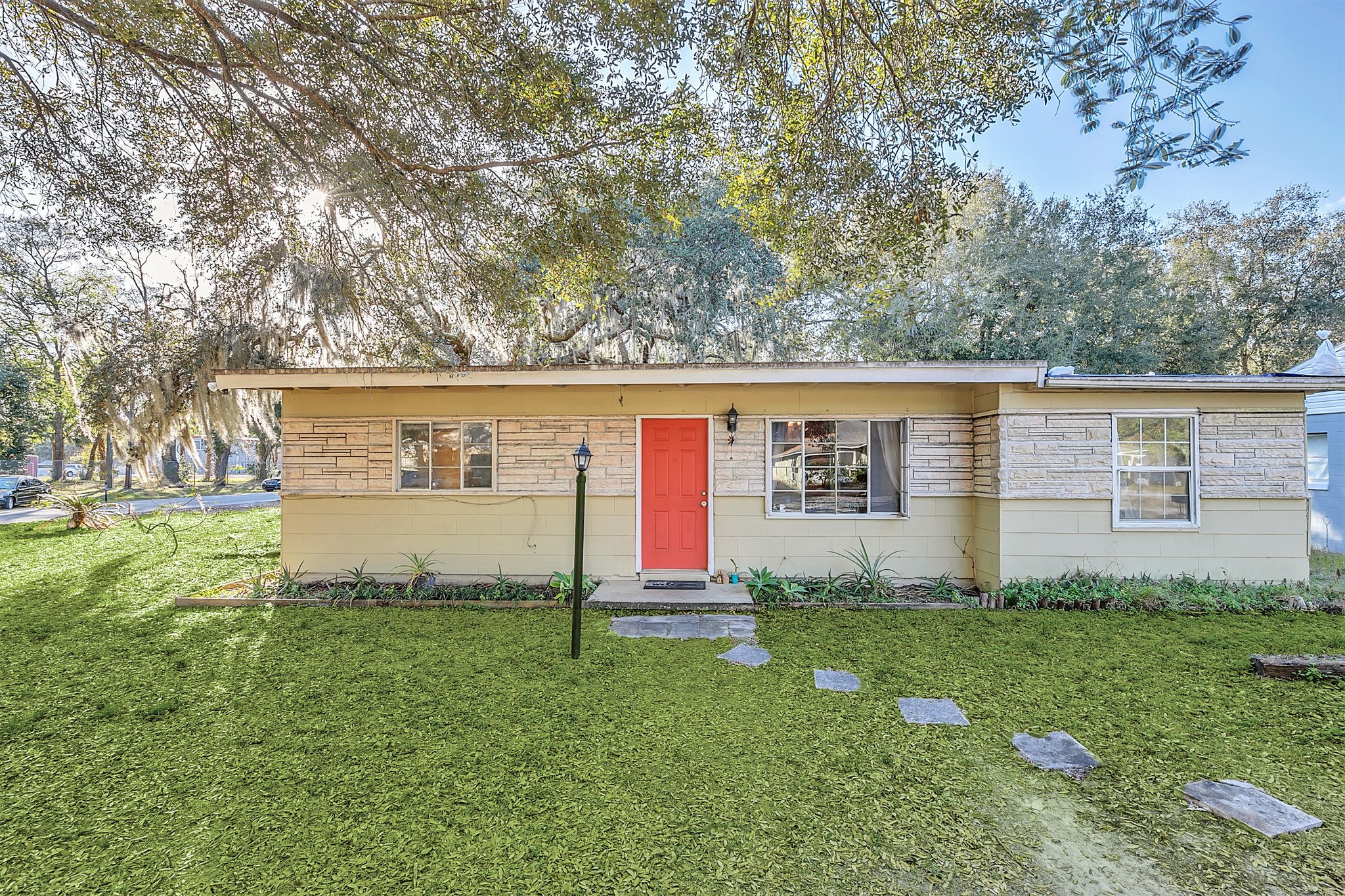 2524 Yale Ave, Sanford, FL 32773, USA Photo 1