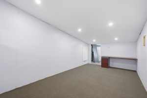  Photo 36