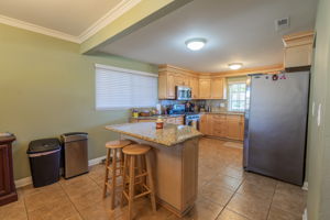 Kitchen/Eating Area