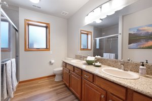  Photo 43