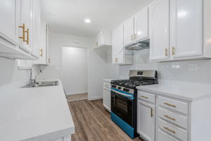 010_ 2525 Montclair