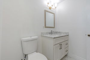 028_ 2525 Montclair