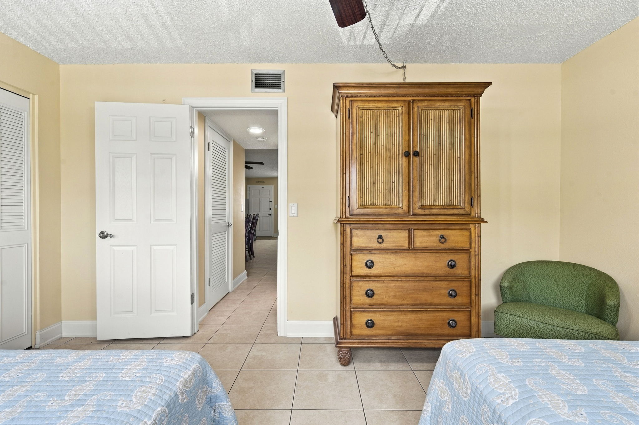 Interiors (20)