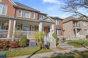253 Equator Crescent