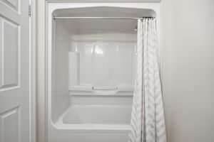 44_Stacey Winn_253 Millview Ct