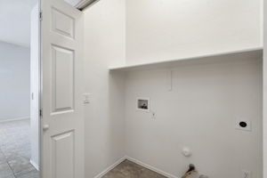  Photo 30