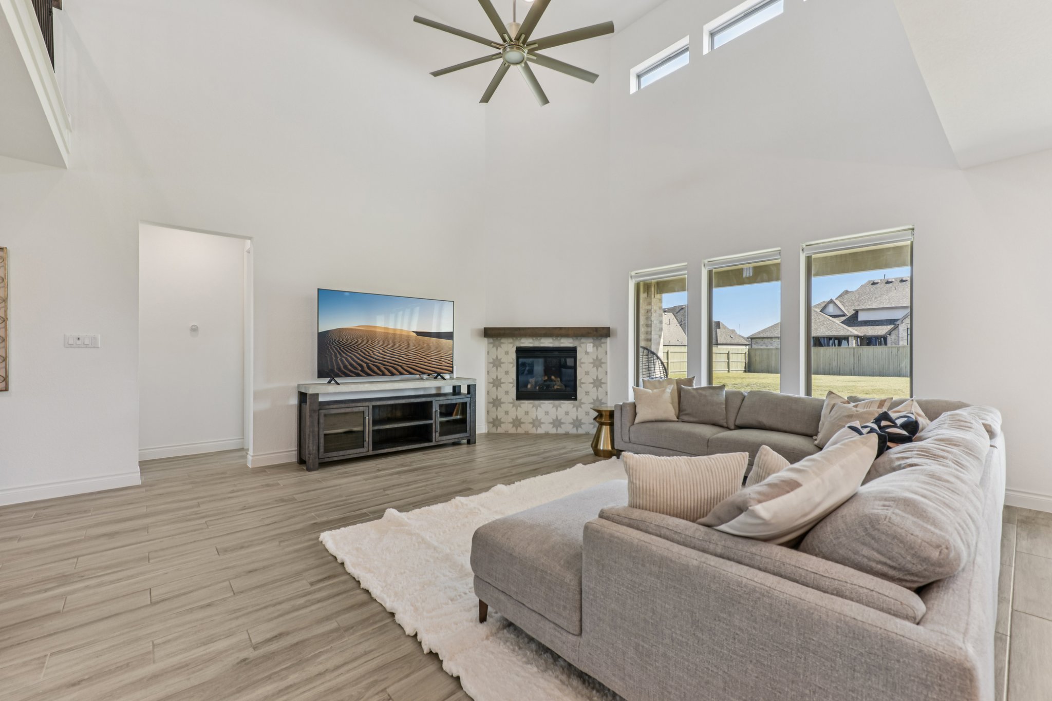 Rosetta Loop-L2310-008.jpg