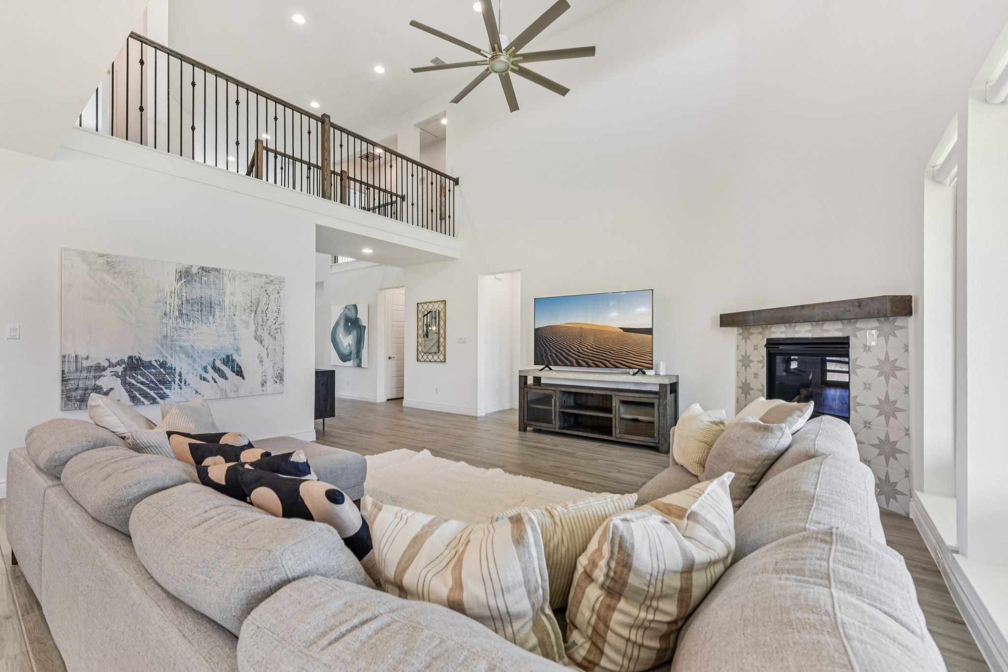 Rosetta Loop-L2310-009.jpg