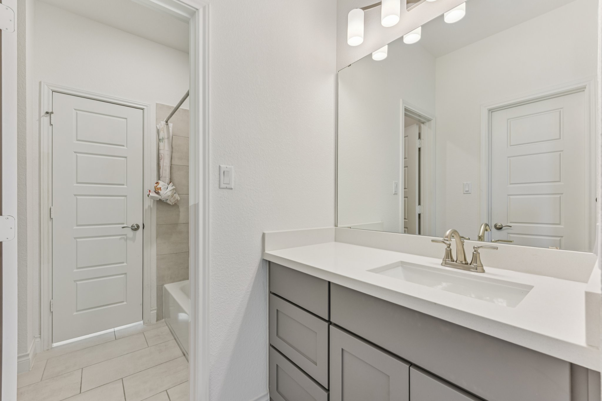 Rosetta Loop-L2310-041.jpg