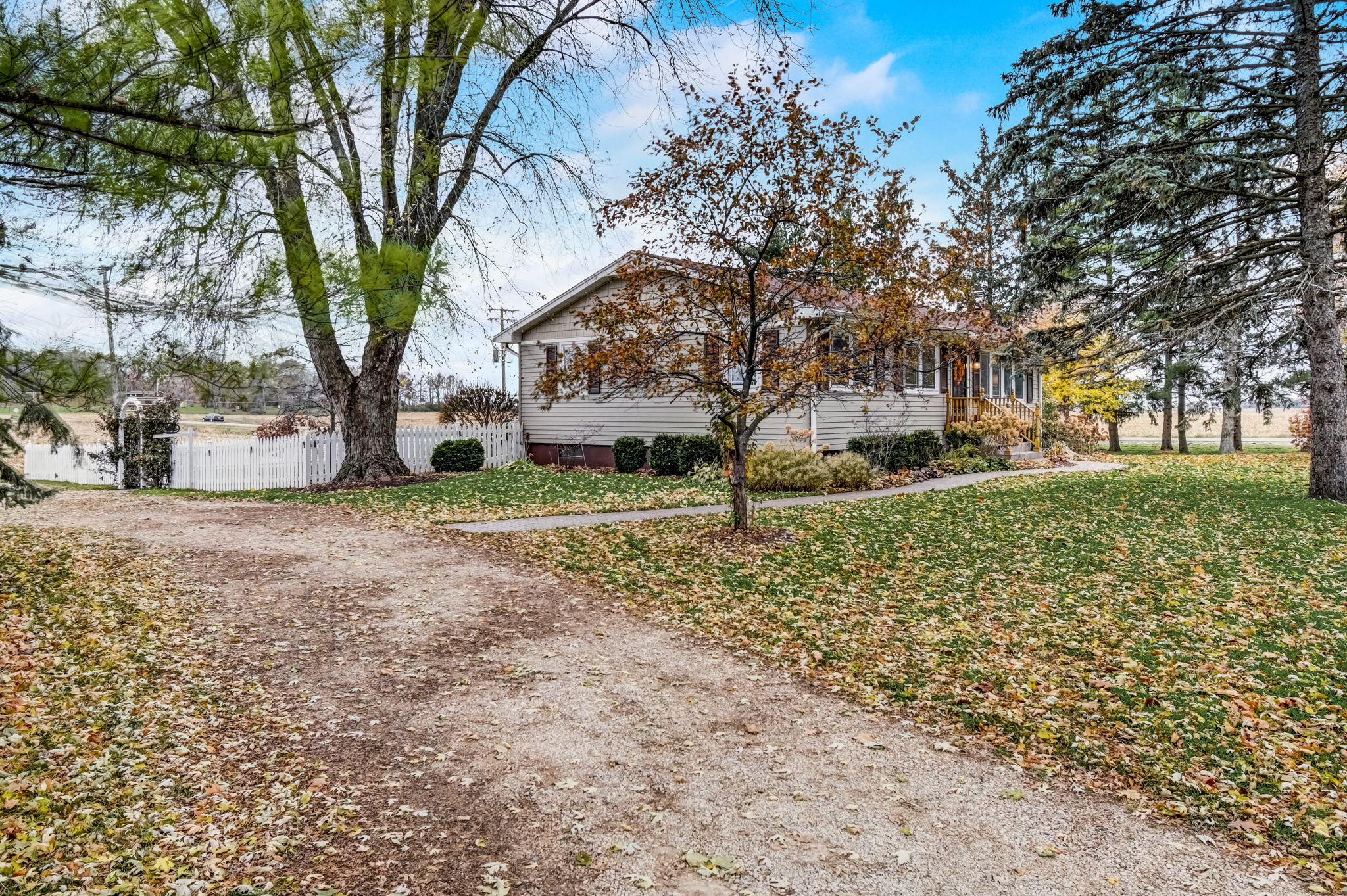 25303 Kishwaukee Valley Rd, Marengo, IL 60152 ShowingTime+ Listing