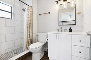 Ludlow St-S0107-027.jpg
