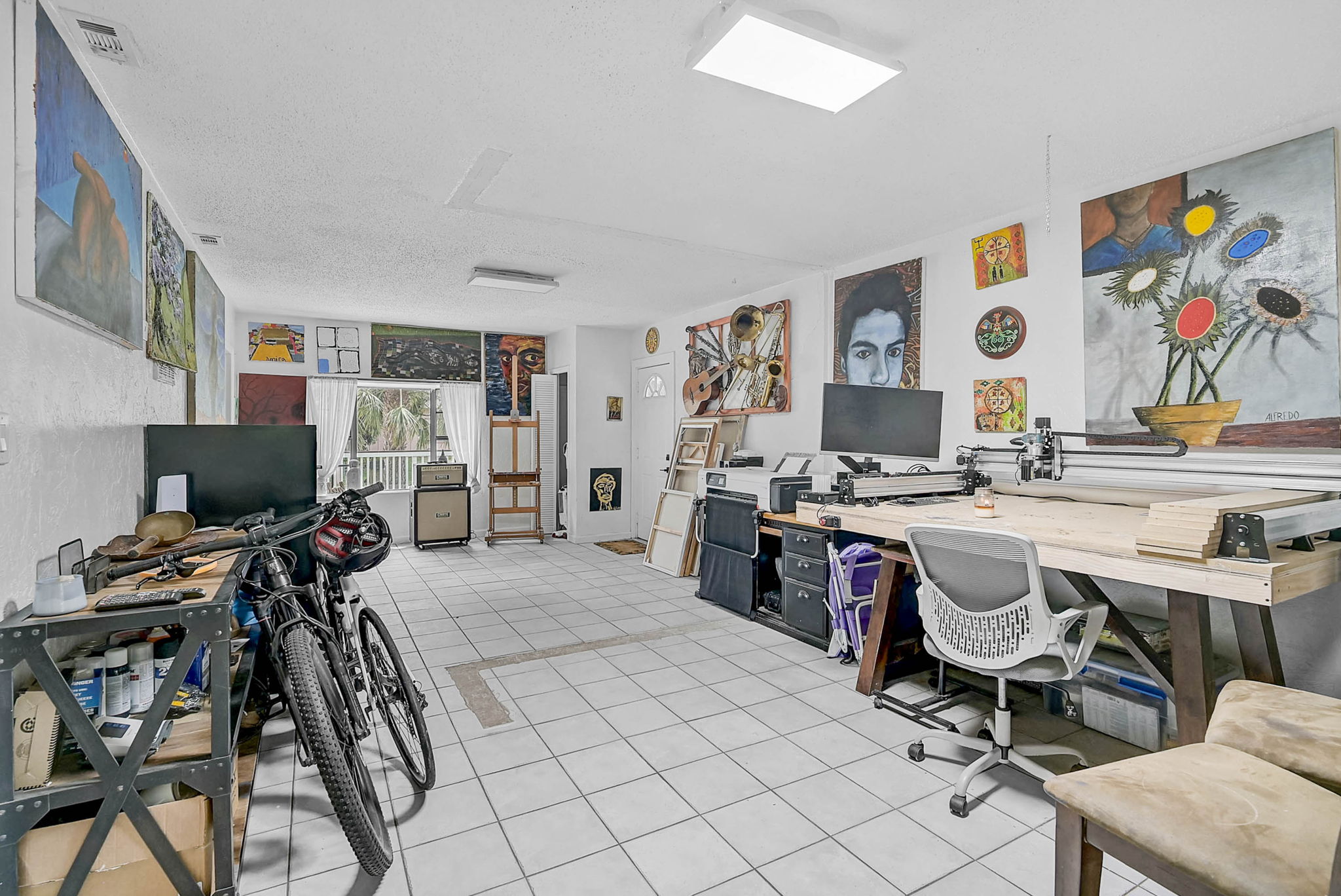 2531 Portland St-8