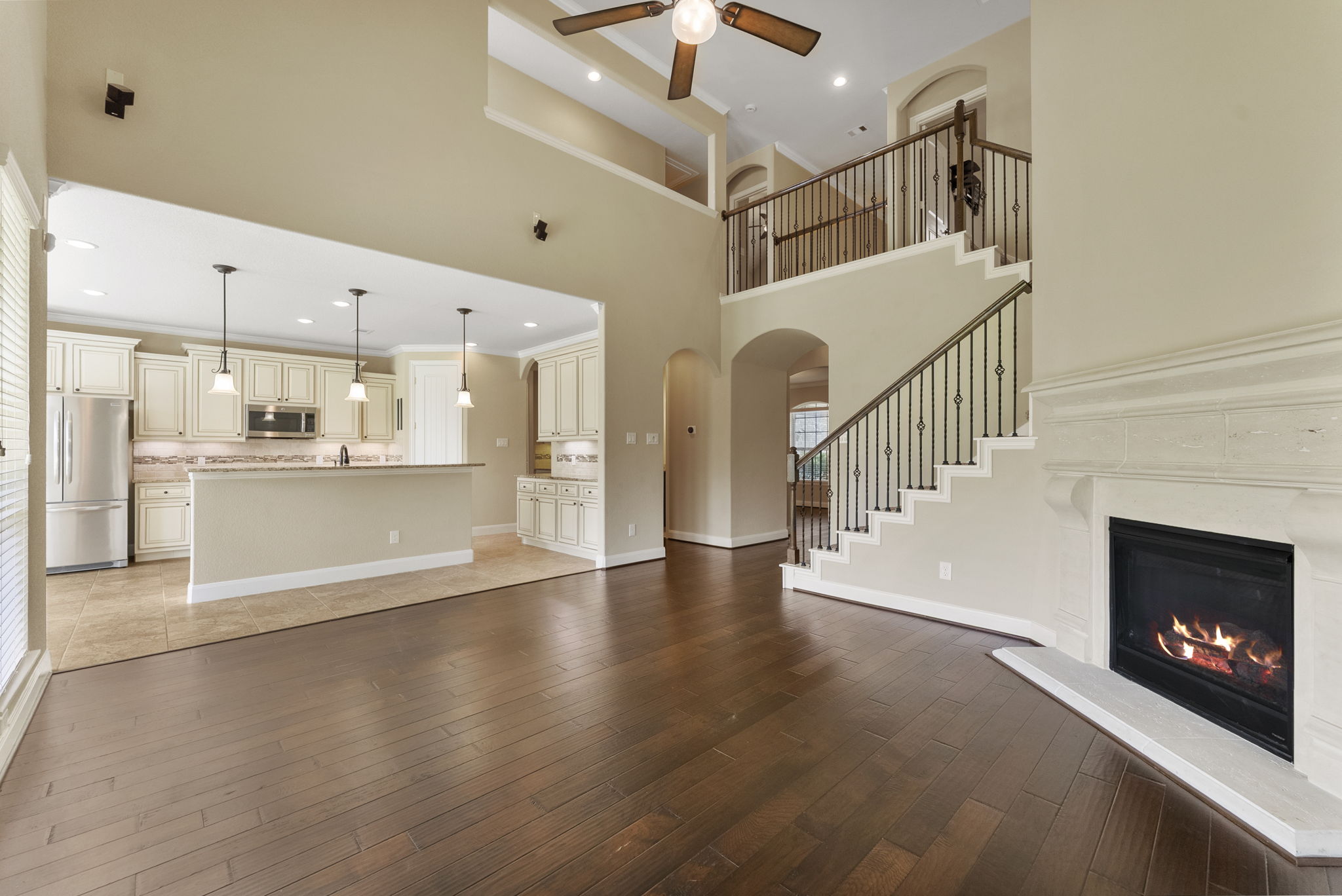  Photo 22
