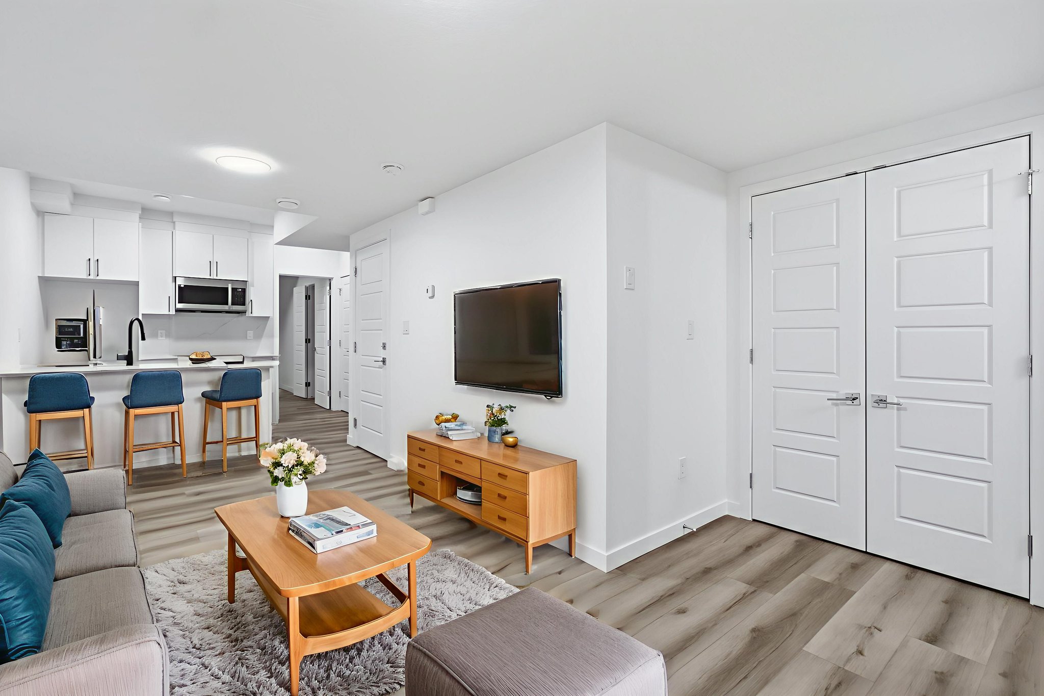 (47) virtually staged.jpeg