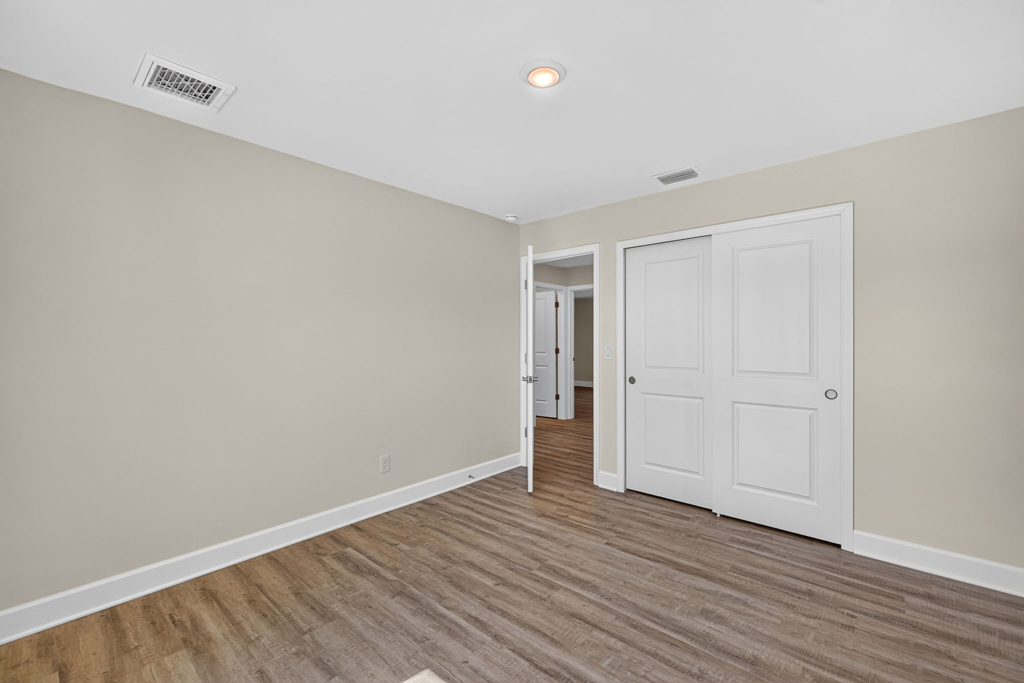 Guest Bedroom 1 - 2 of 2