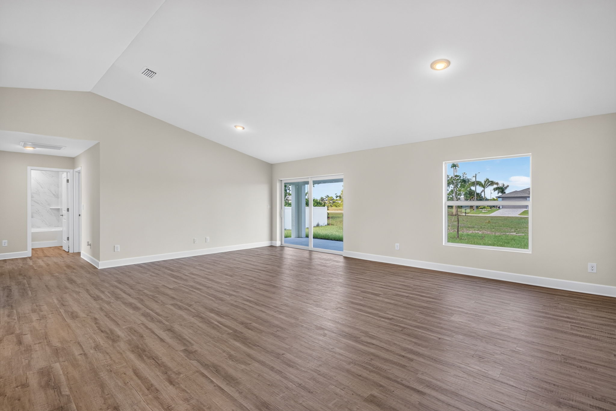 Living Room 4 of 4