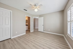 Hibiscus St-S1211-018.jpg