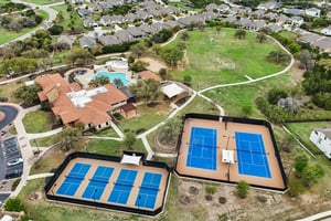 Livenza Pl-1703-909.jpg