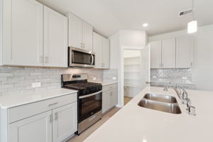 Houston - Southwinds- 2534 Bay Winds Ln Baytown TX 77523-010