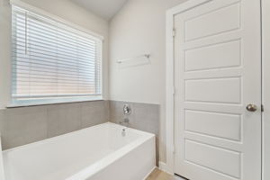 Houston - Southwinds- 2534 Bay Winds Ln Baytown TX 77523-017
