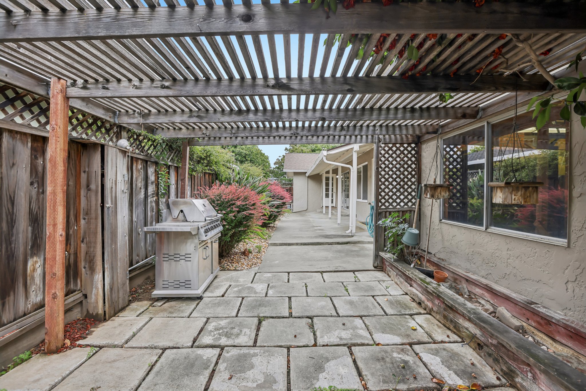 Cherry Ave-S2905-048.jpg