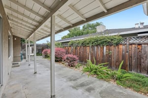 Cherry Ave-S2905-043.jpg