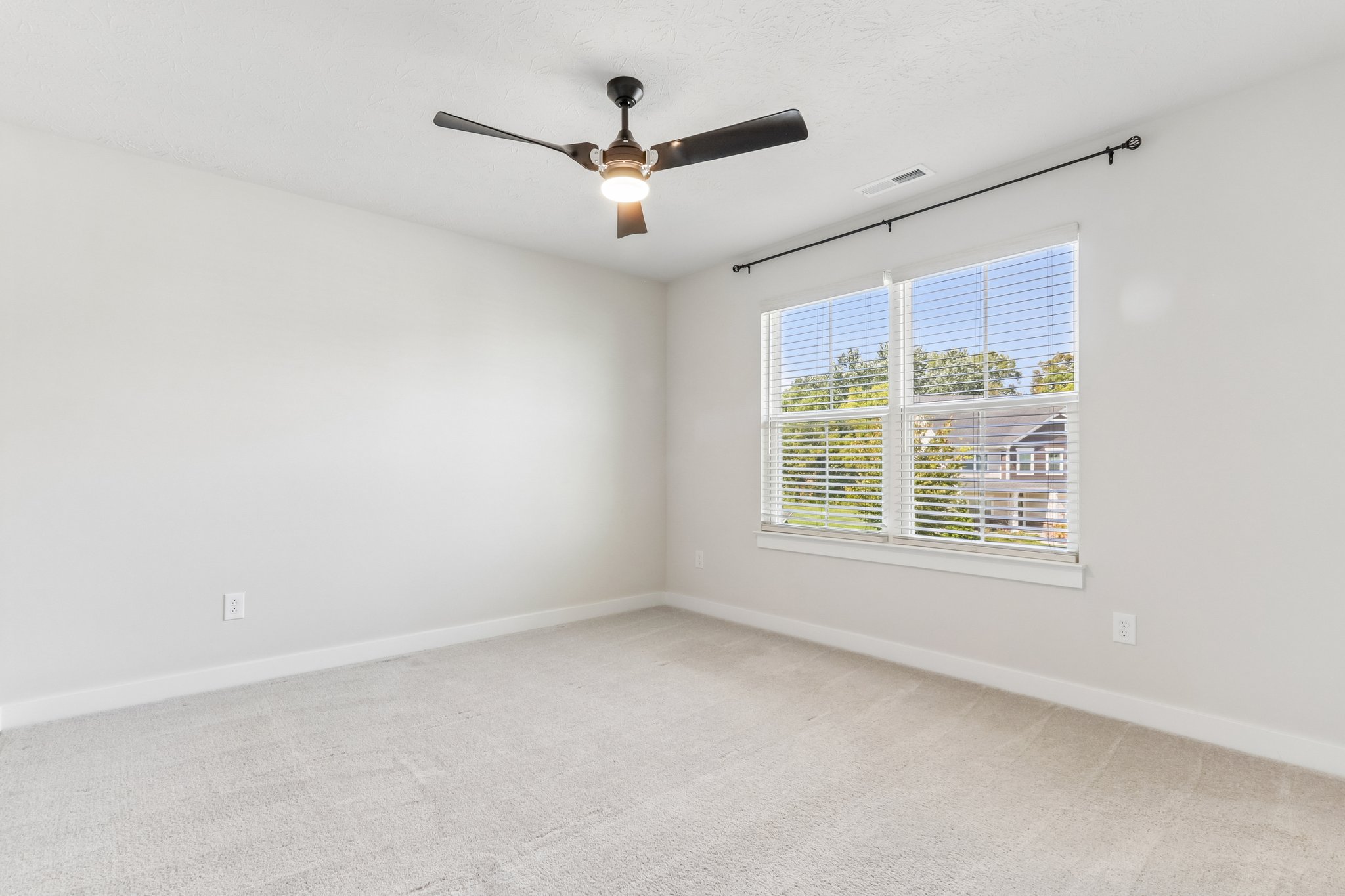Dorset Dr-S0209-039.jpg