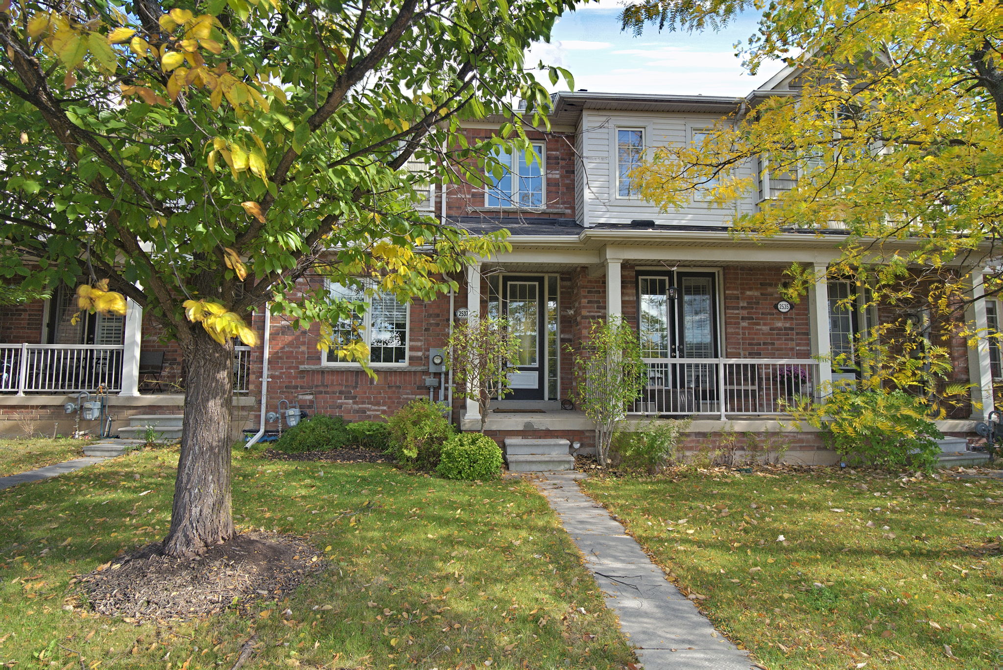2537 Postmaster Dr Oakville, ON L6M 0L6