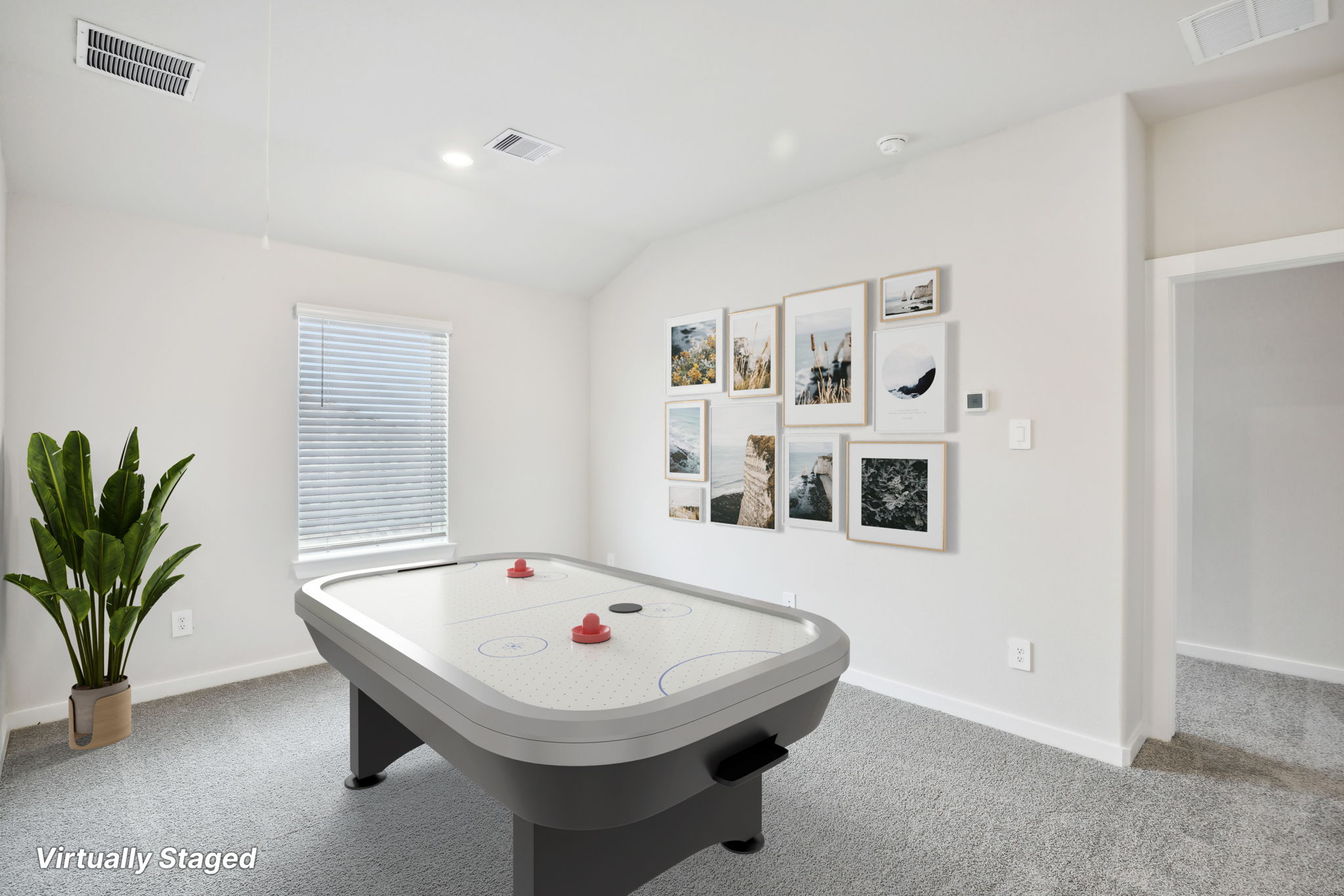 Houston - Southwinds-2538 Bay Winds Ln Baytown TX 77523-018  virtually staged