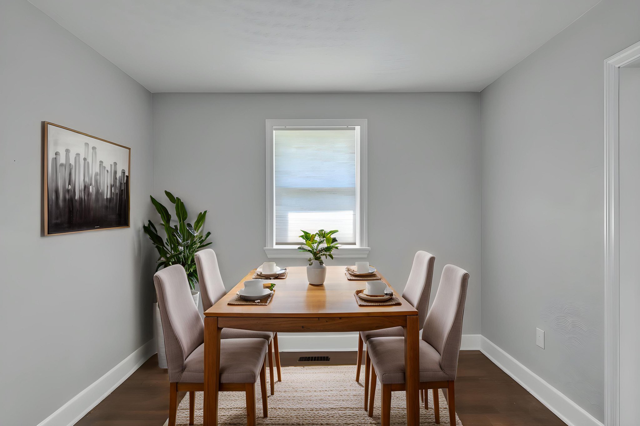 DSC_6696 virtually staged.jpeg