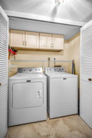 Laundry Room1b