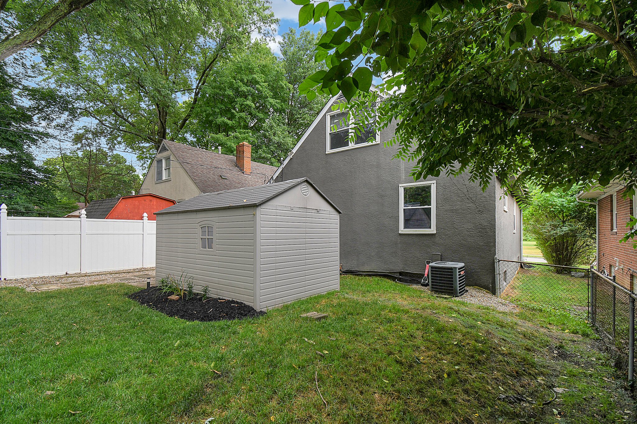 254 E Stanton Ave, Columbus, OH 43214, USA Photo 31