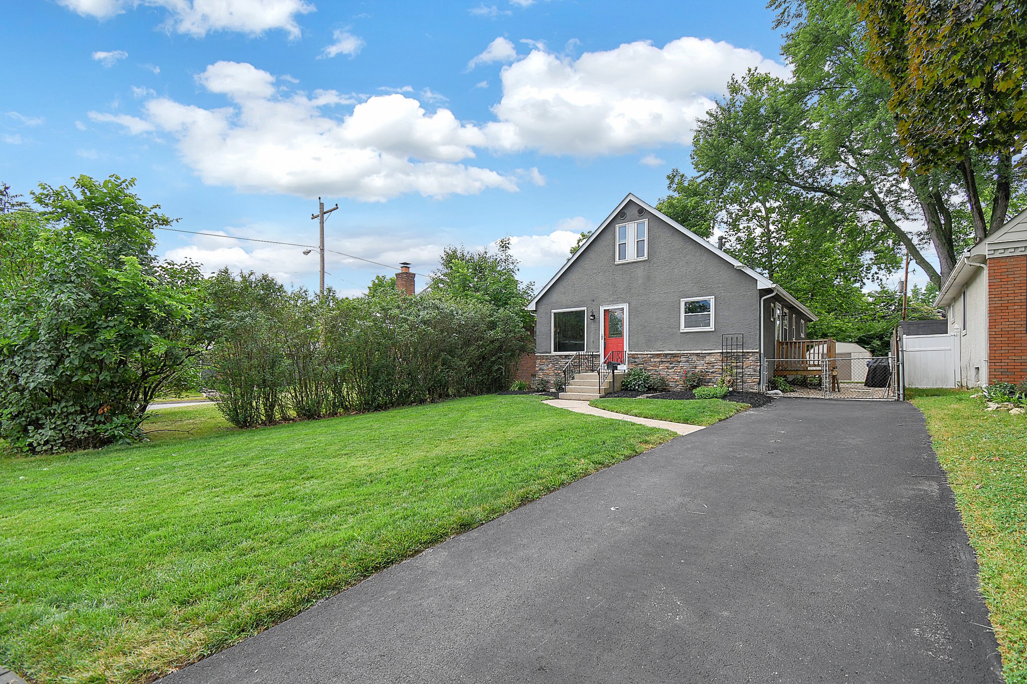 254 E Stanton Ave, Columbus, OH 43214, USA Photo 3