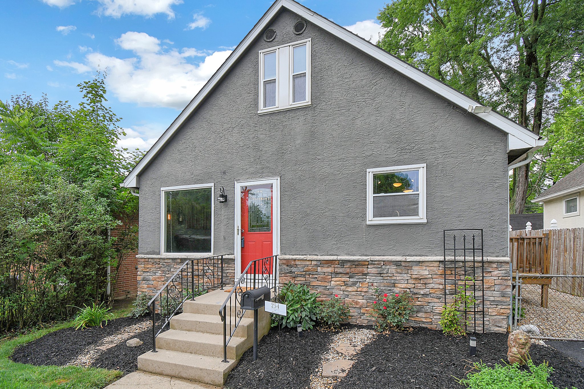 254 E Stanton Ave, Columbus, OH 43214, USA Photo 4
