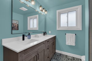  Photo 40