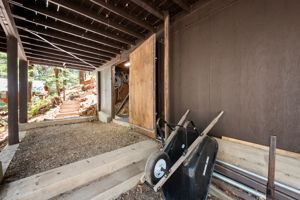 Crawlspace (2)