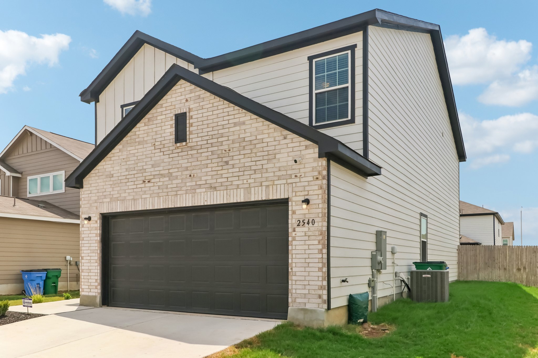 2540 Windle Ln-S2908-007.jpg