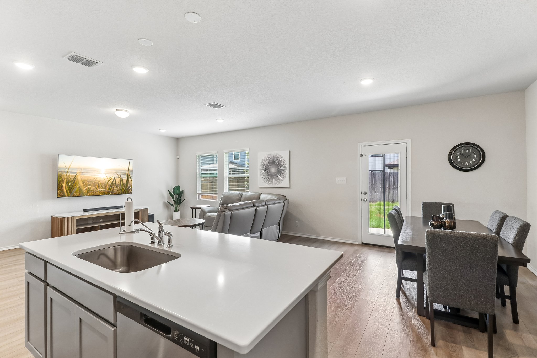 2540 Windle Ln-S2908-012.jpg