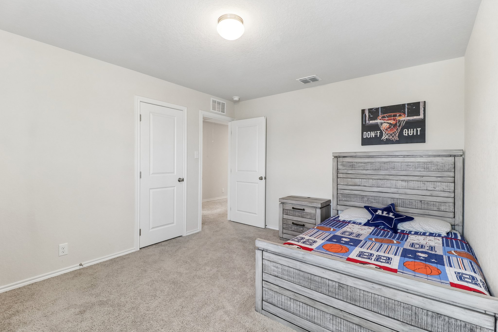 2540 Windle Ln-S2908-032.jpg