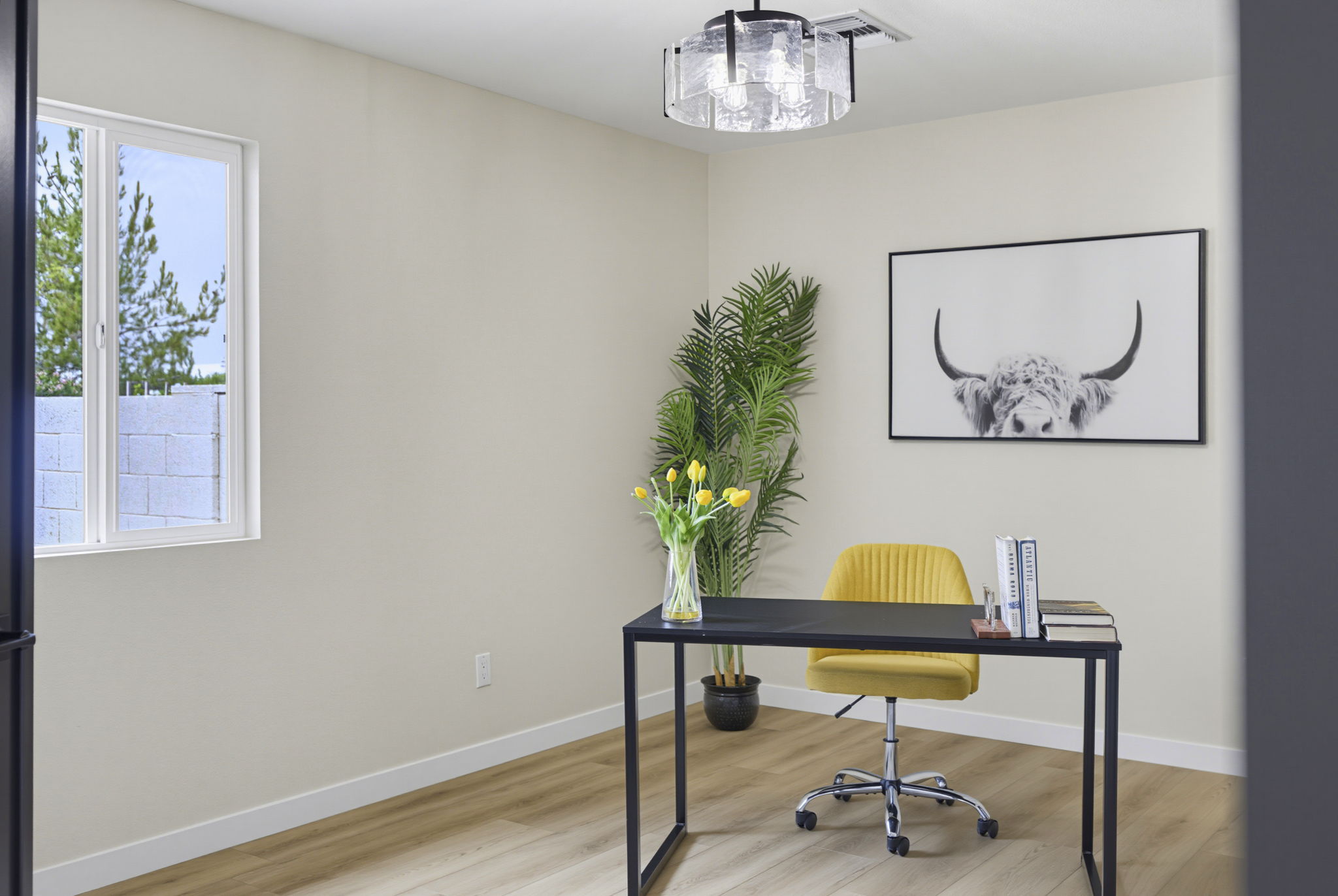 Bedroom/Office