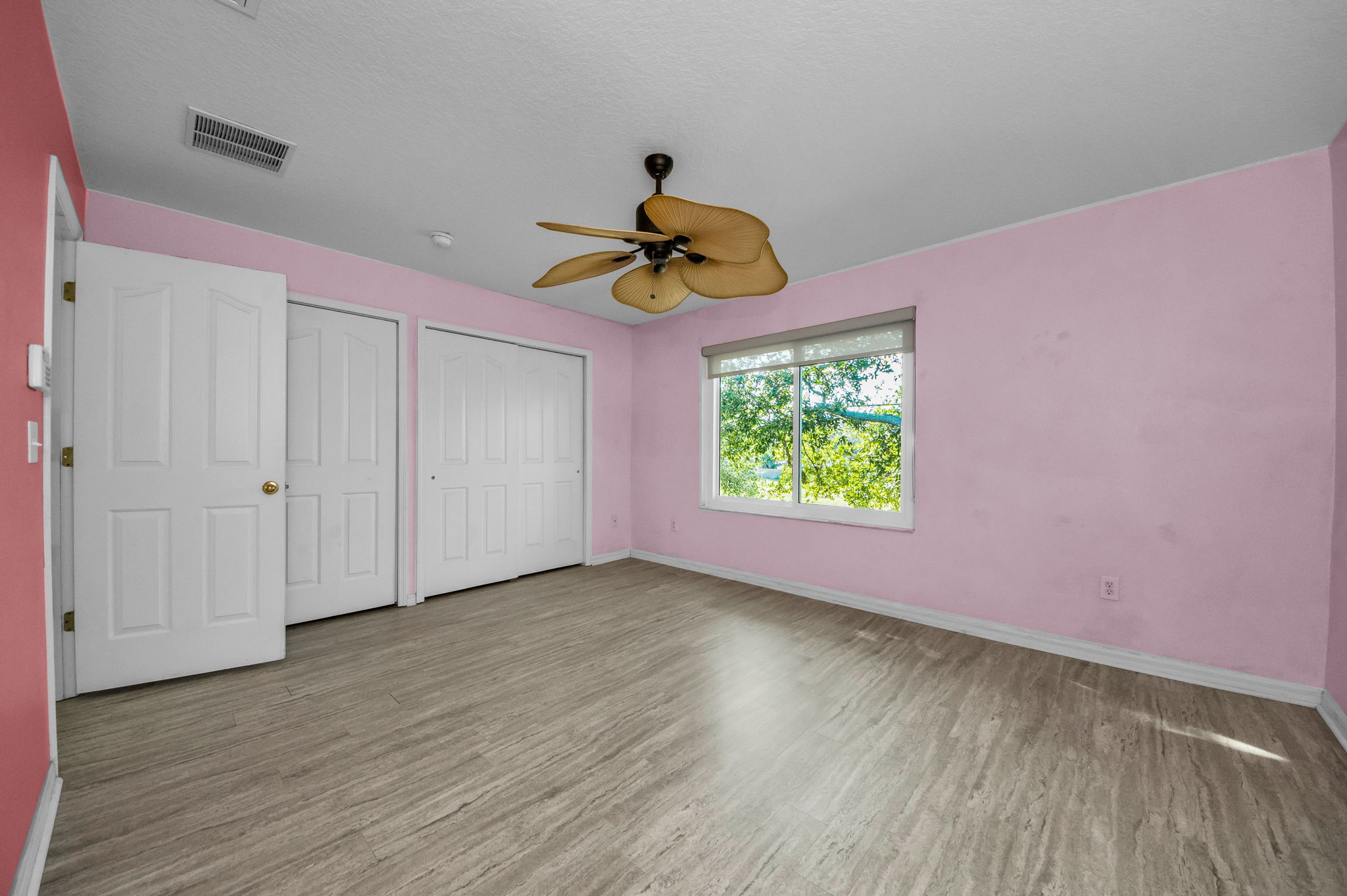 Upper Level Primary Bedroom 1b