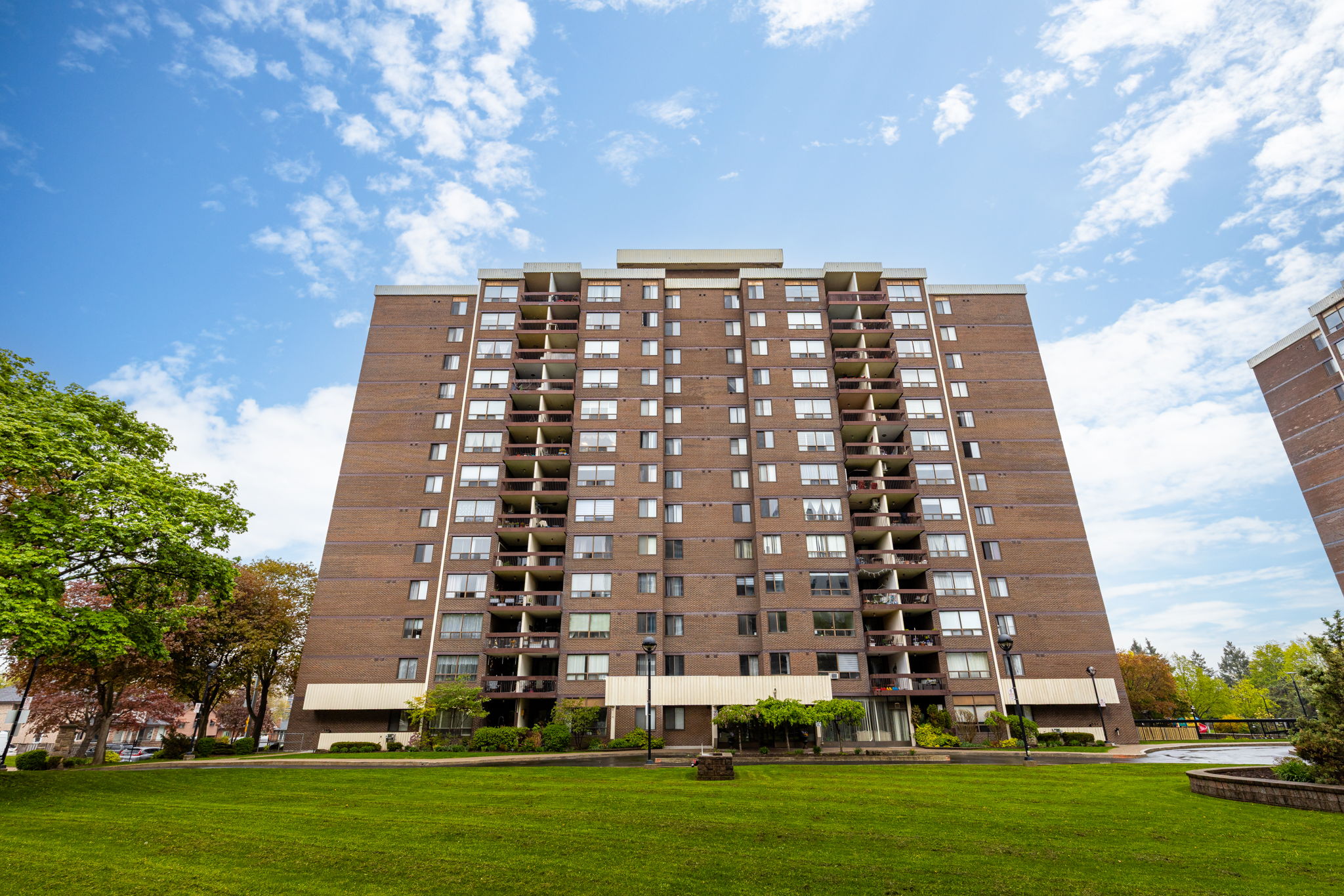 Mississauga property showcase — delivered property photograph 2