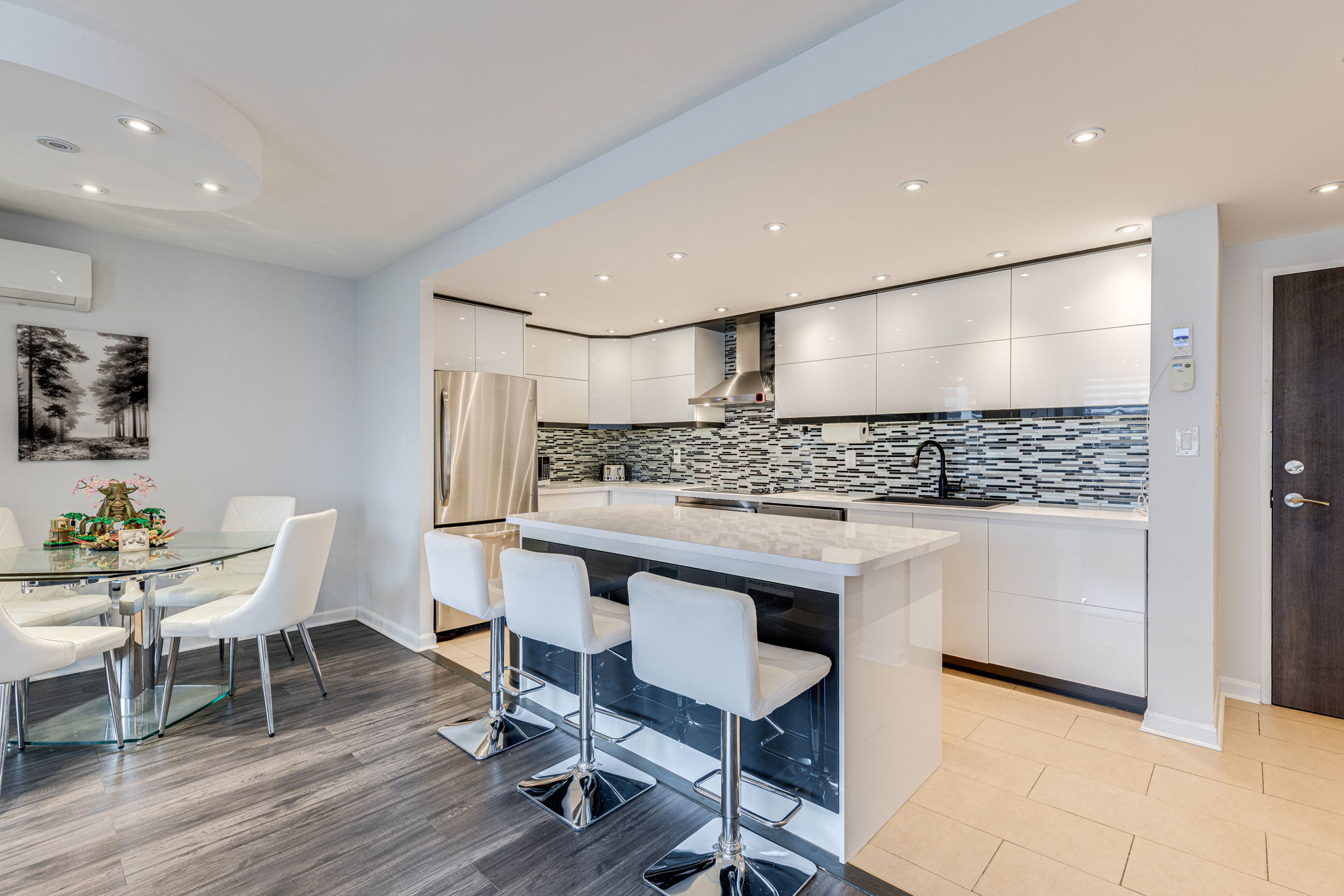 Mississauga property showcase — delivered property photograph 7