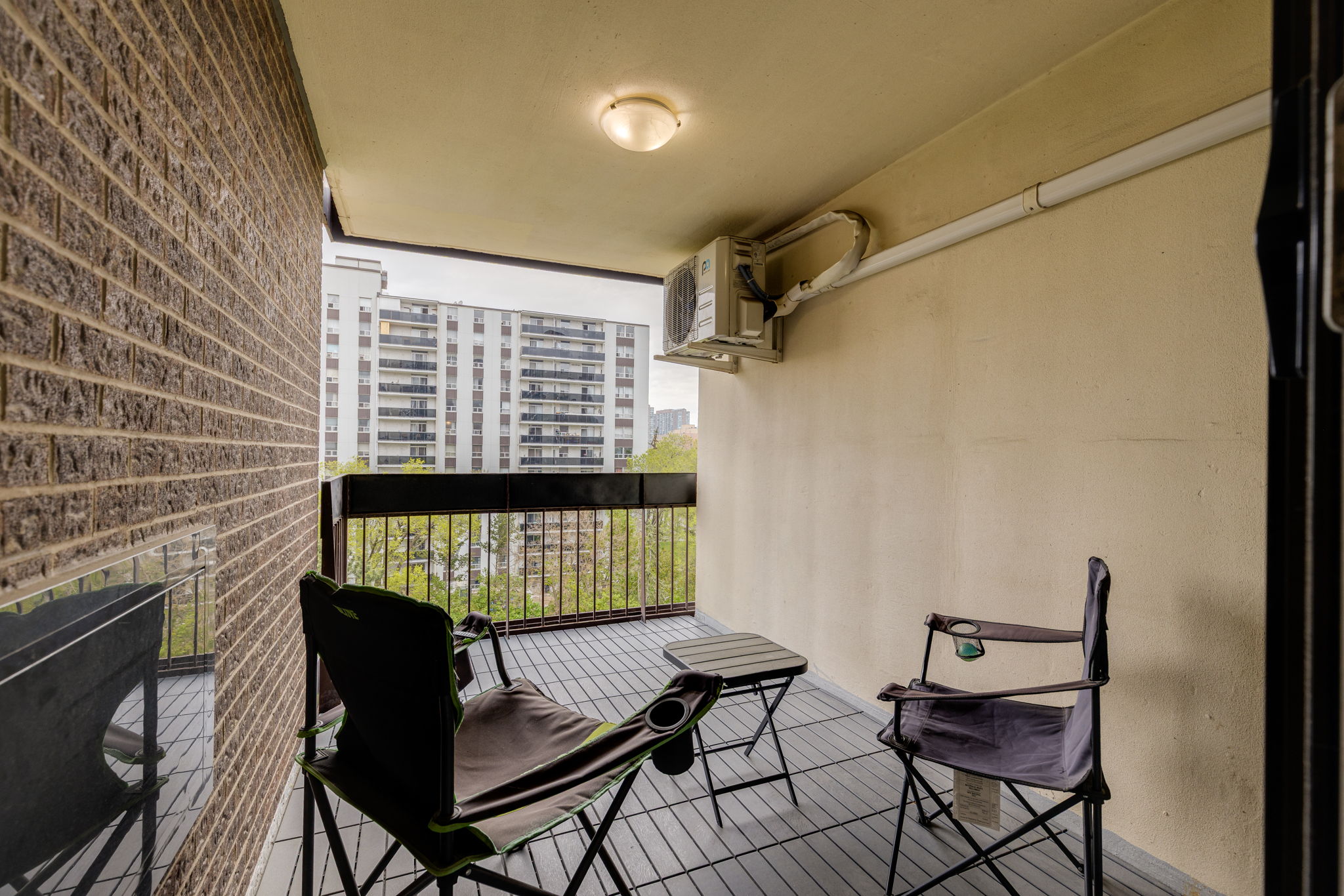 Mississauga property showcase — delivered property photograph 25