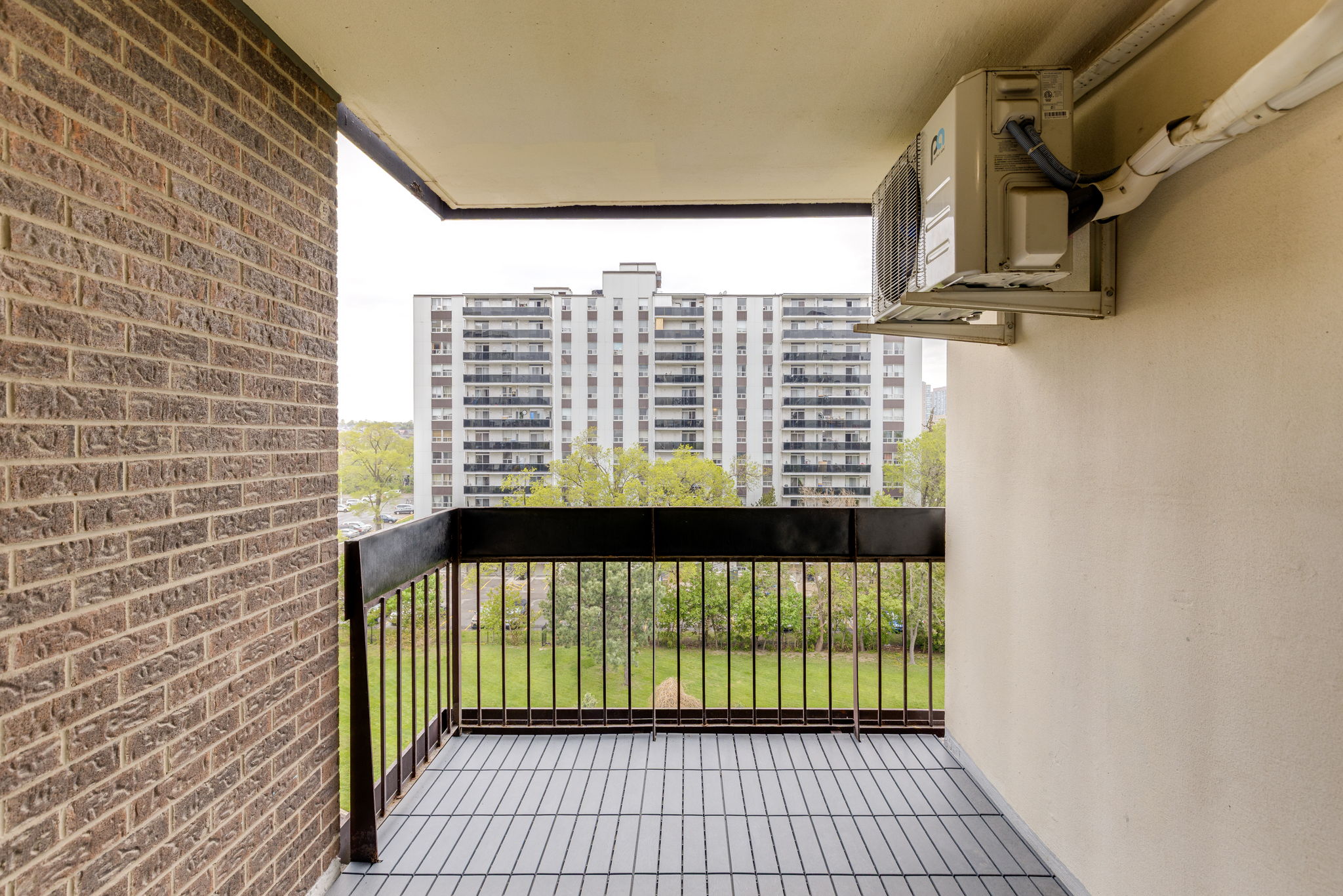 Mississauga property showcase — delivered property photograph 26