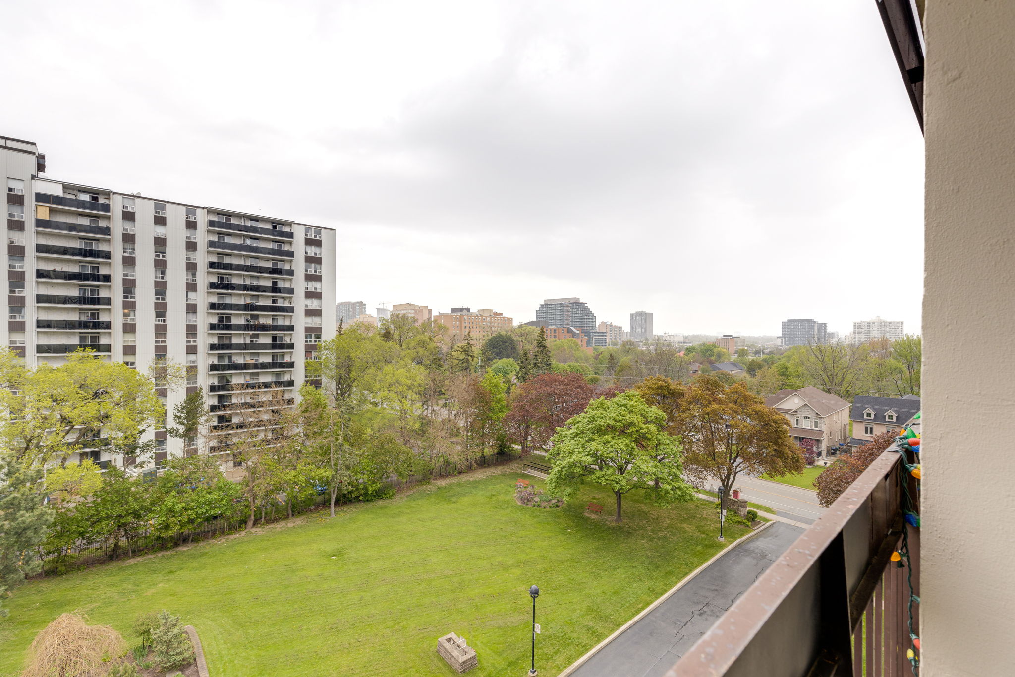 Mississauga property showcase — delivered property photograph 28