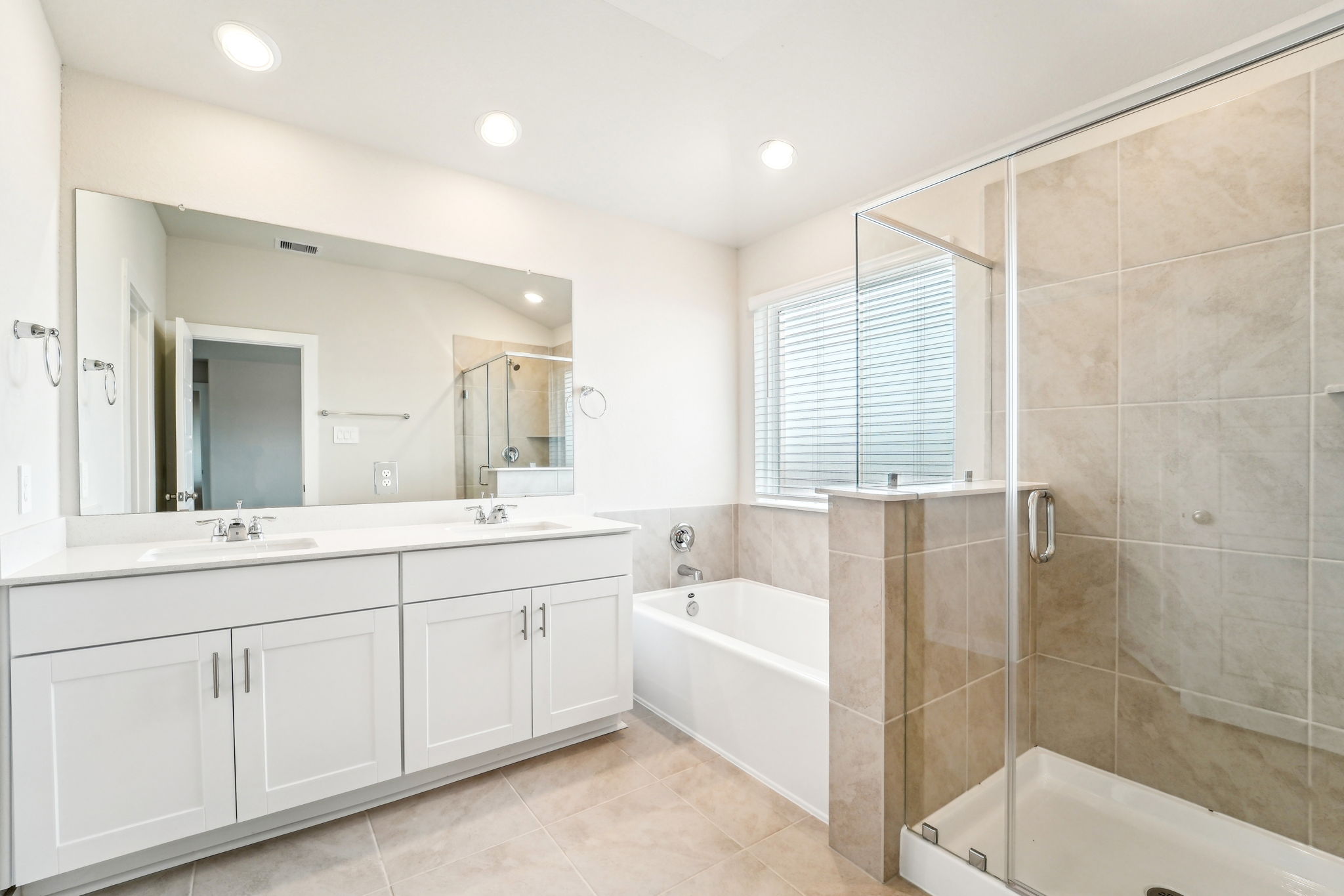 Houston - Southwinds-2542 Bay Winds Ln Baytown TX 77523- 025