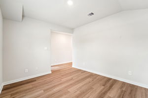 Houston - Southwinds-2542 Bay Winds Ln Baytown TX 77523- 006